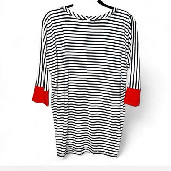 41 Hawthorn Striped V-Neck Batwing Top - Picture 2 of 5